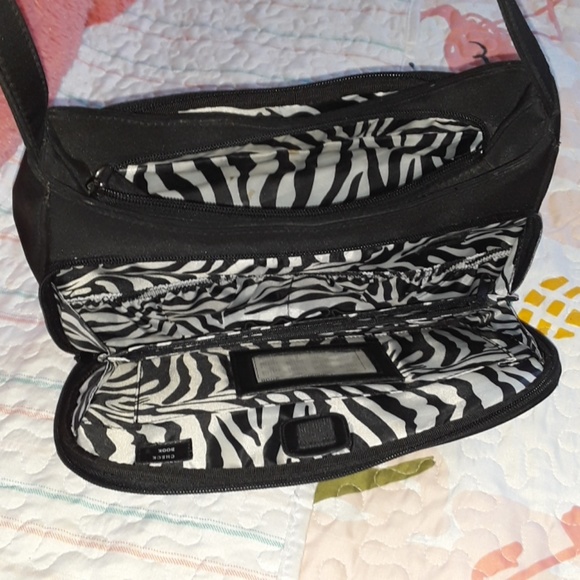 Classic black purse with tons of pockets - Picture 6 of 6